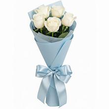 Букет 5 Белых роз Проуд в Какашуре