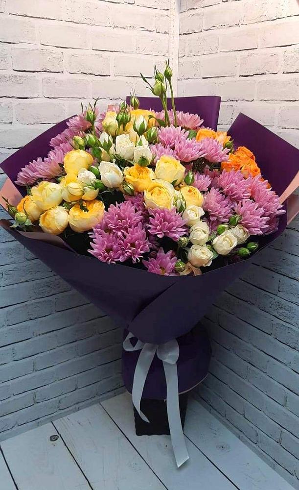 Букет цветов из: Хризантемы и Розы в Какашуре