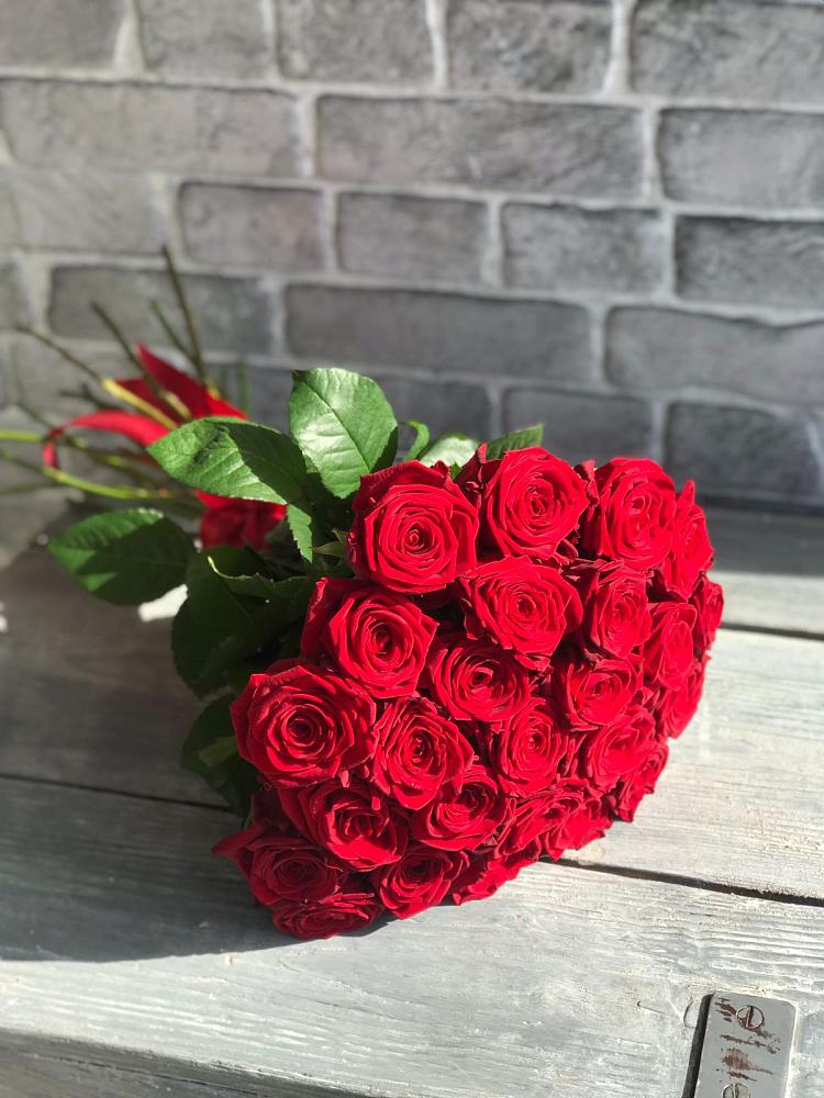 Букет Красные розы Фридом в Какашуре