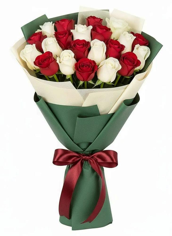 Букет Микс из красных и белых роз в Какашуре