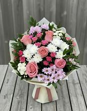Букет цветов из:  Альстромерии, Гвоздики, Розы и Хризантемы в Какашуре