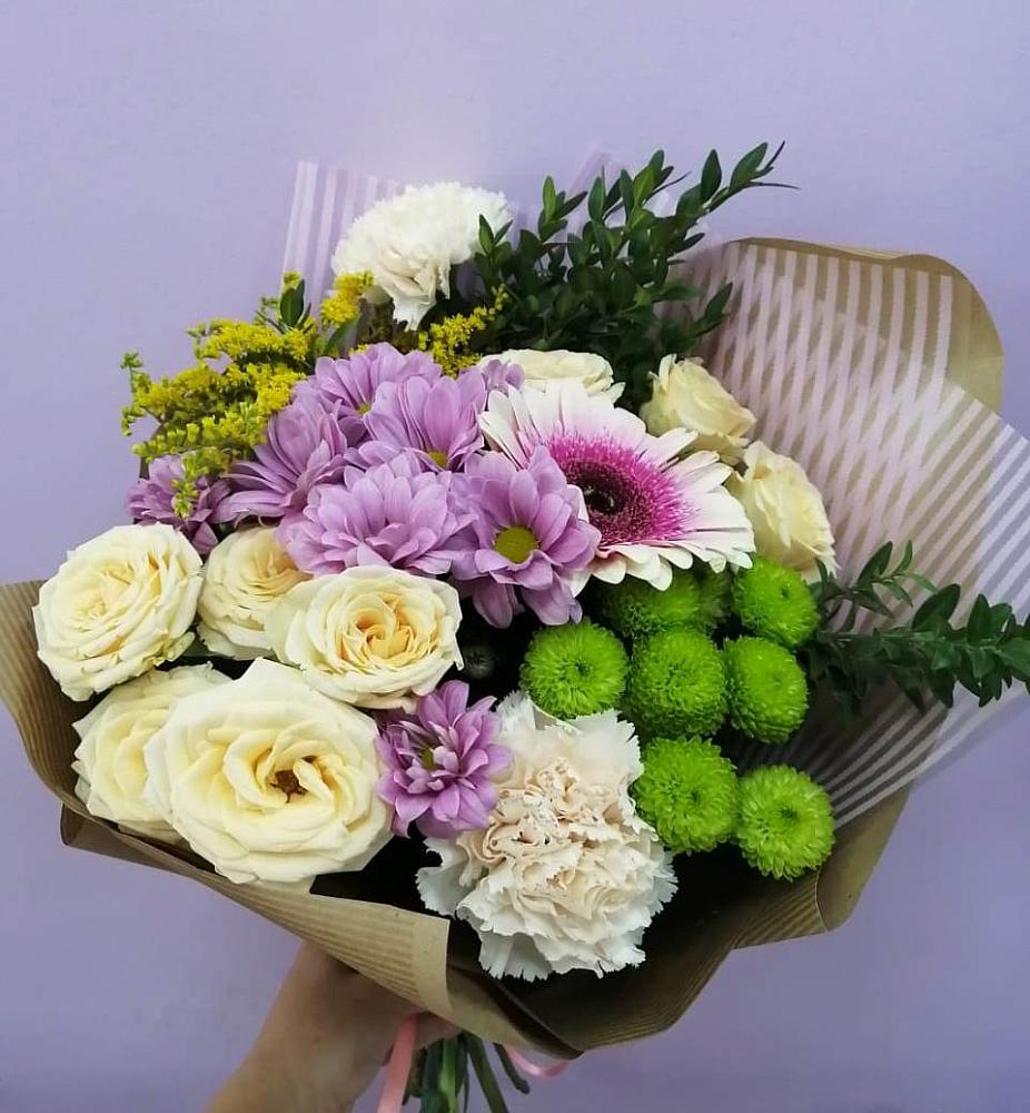 Букет цветов из: Хризантемы, Розы, Гвоздики и Герберы в Какашуре