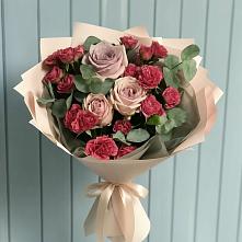 Букет цветов из:  Гвоздики и Розы в Какашуре