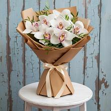 Букет цветов из:  Орхидеи и Розы в Какашуре